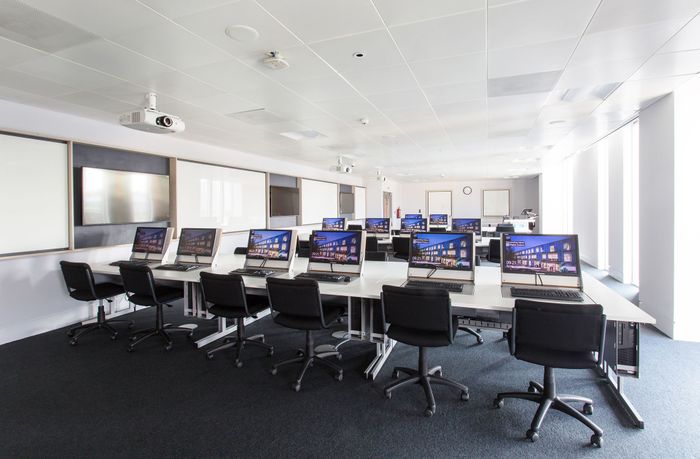 Kingston University London: Flexible ICT Laboratory