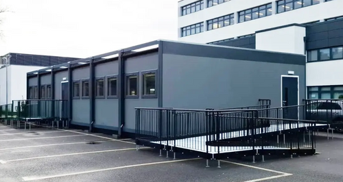 Case Study: Temporary Lecture Theatre