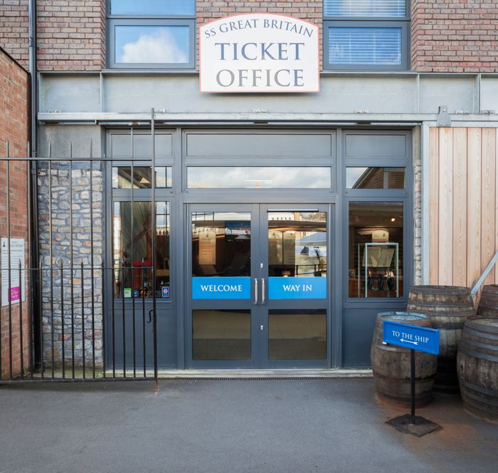 Smartwall Commercial Entrance doors and screens