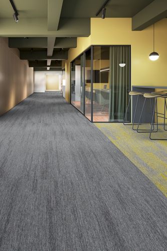 threads® - low carbon multilevel loop carpet tiles