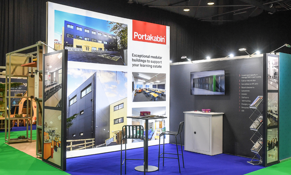 Stripped Back Shell Scheme Stand