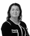 Dr Julie U&iacute; Choistealbha
