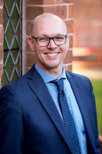 Speaker profile image for Owen Ashton