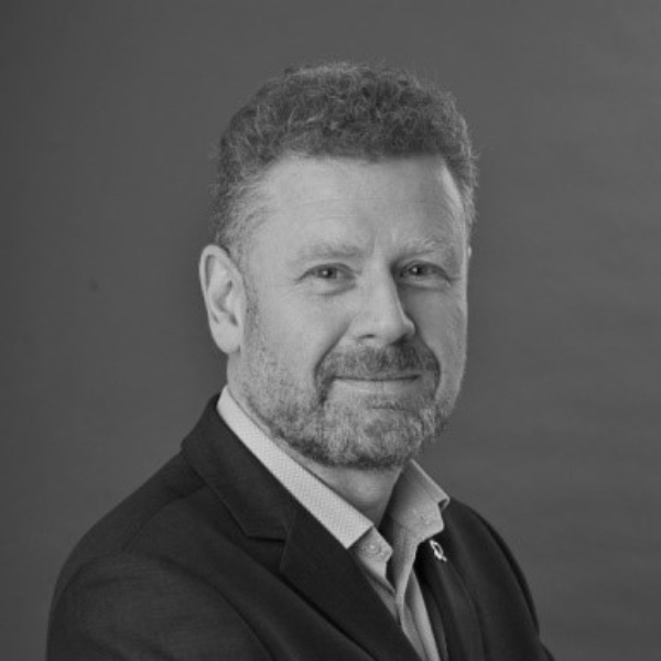 Dr Steven Norris