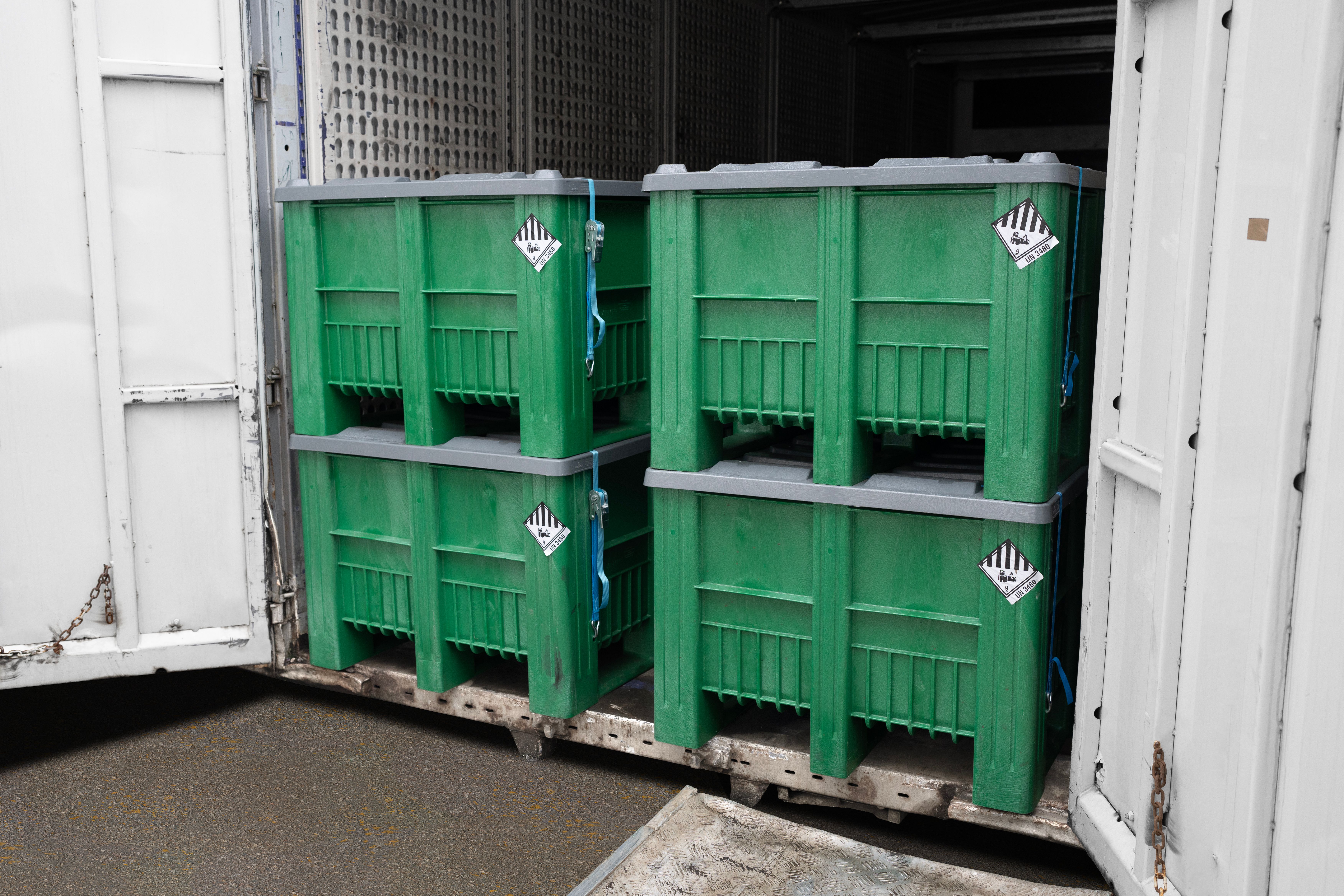 Craemer UN pallet boxes for safe battery processing logistics