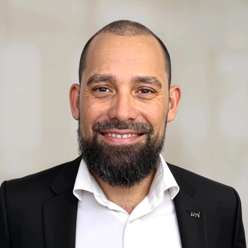 Cedric Ming