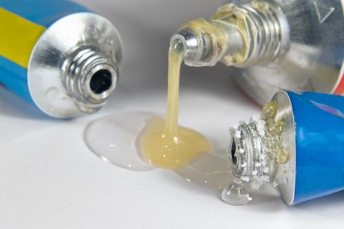 XLYNX Materials develops a PFAS-free polyolefin primer which is compatible with epoxy, PU adhesives