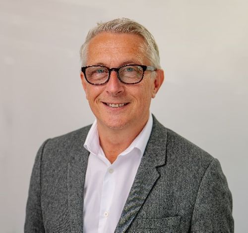 Dr David Hodgson