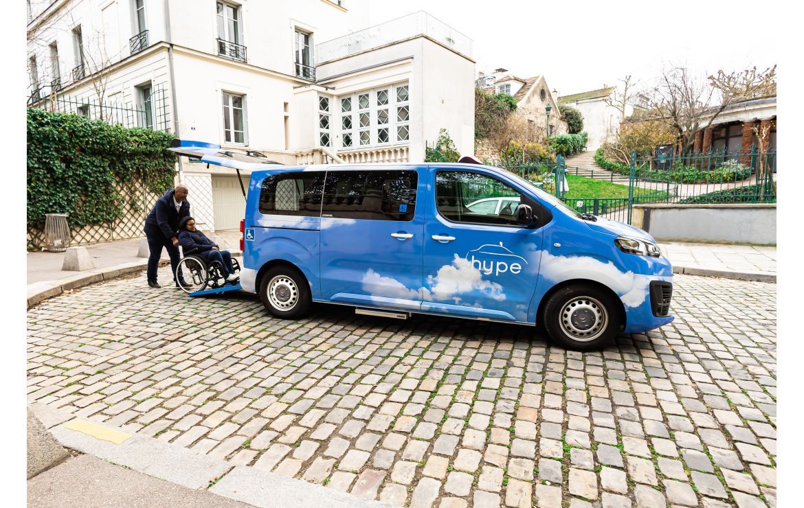 Stellantis and Hype to deploy 50 hydrogen-powered taxis in Paris to enhance mobility