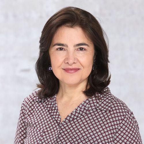 Speaker profile image for Adriana de Camargo