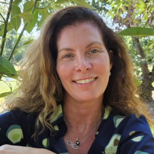 Speaker profile image for L'gia Falanghe Carvalho