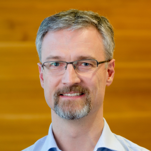 Speaker profile image for Michael Lee
