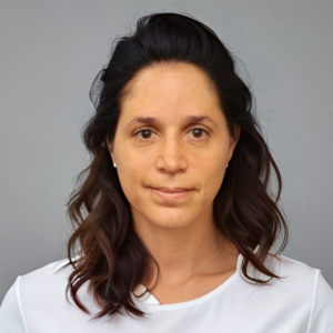 Maria Paula Gomez