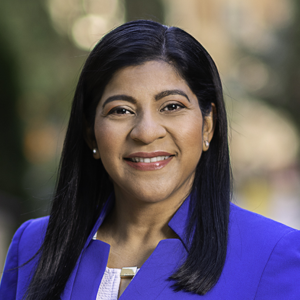 Speaker profile image for Evelyn Cortez-Davis